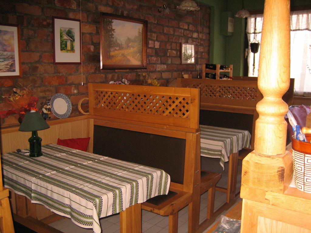 Emi Vendeghaz Hotel Balatonszárszó Екстериор снимка