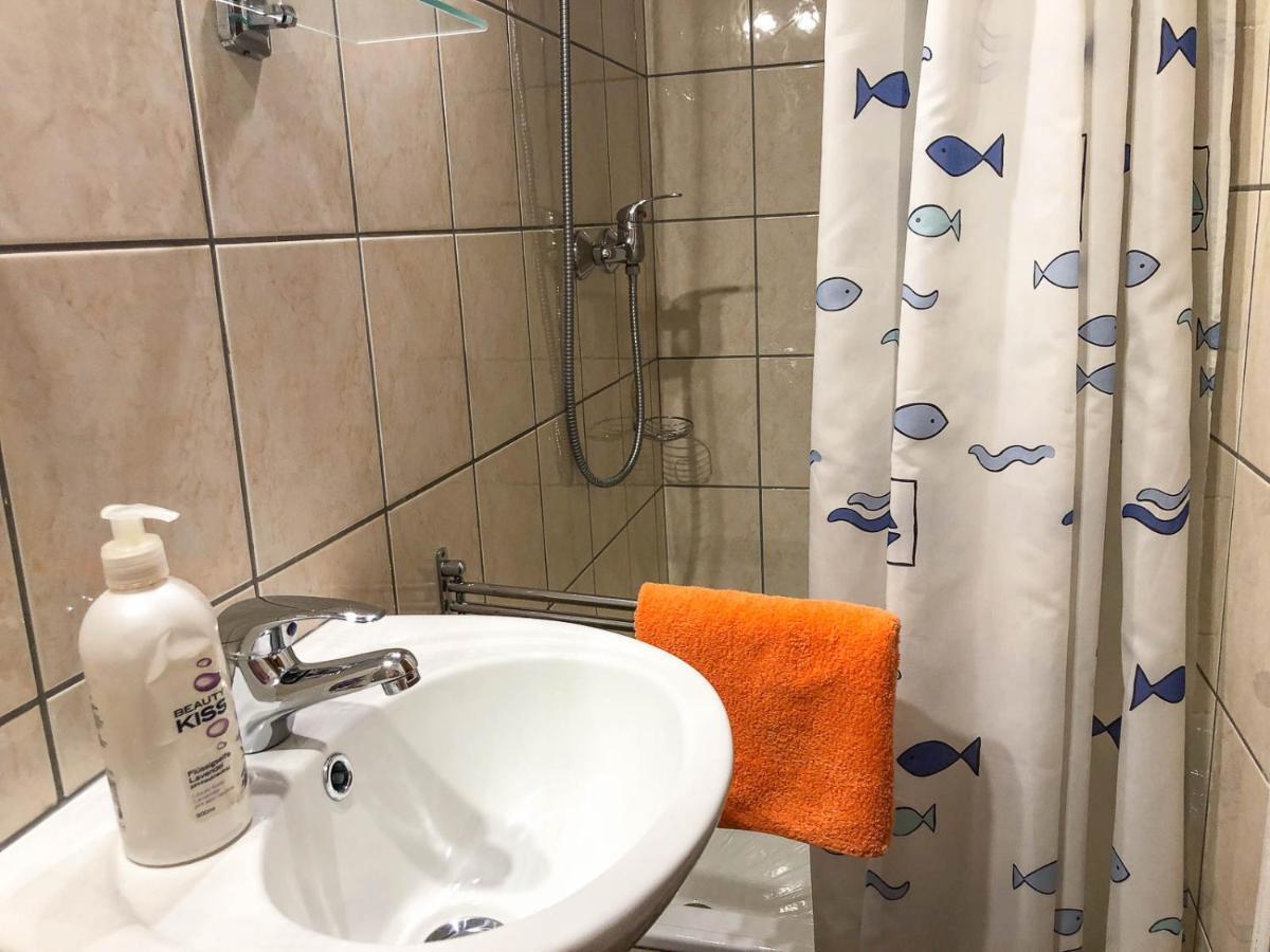 Emi Vendeghaz Hotel Balatonszárszó Екстериор снимка